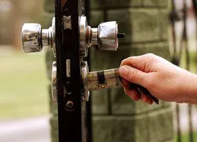 Golden Locksmith Services New Hyde Park, NY 516-283-5811 Golden Locksmith Services New Hyde Park, NY 516-283-5811 - 13-Re-Key-Locks